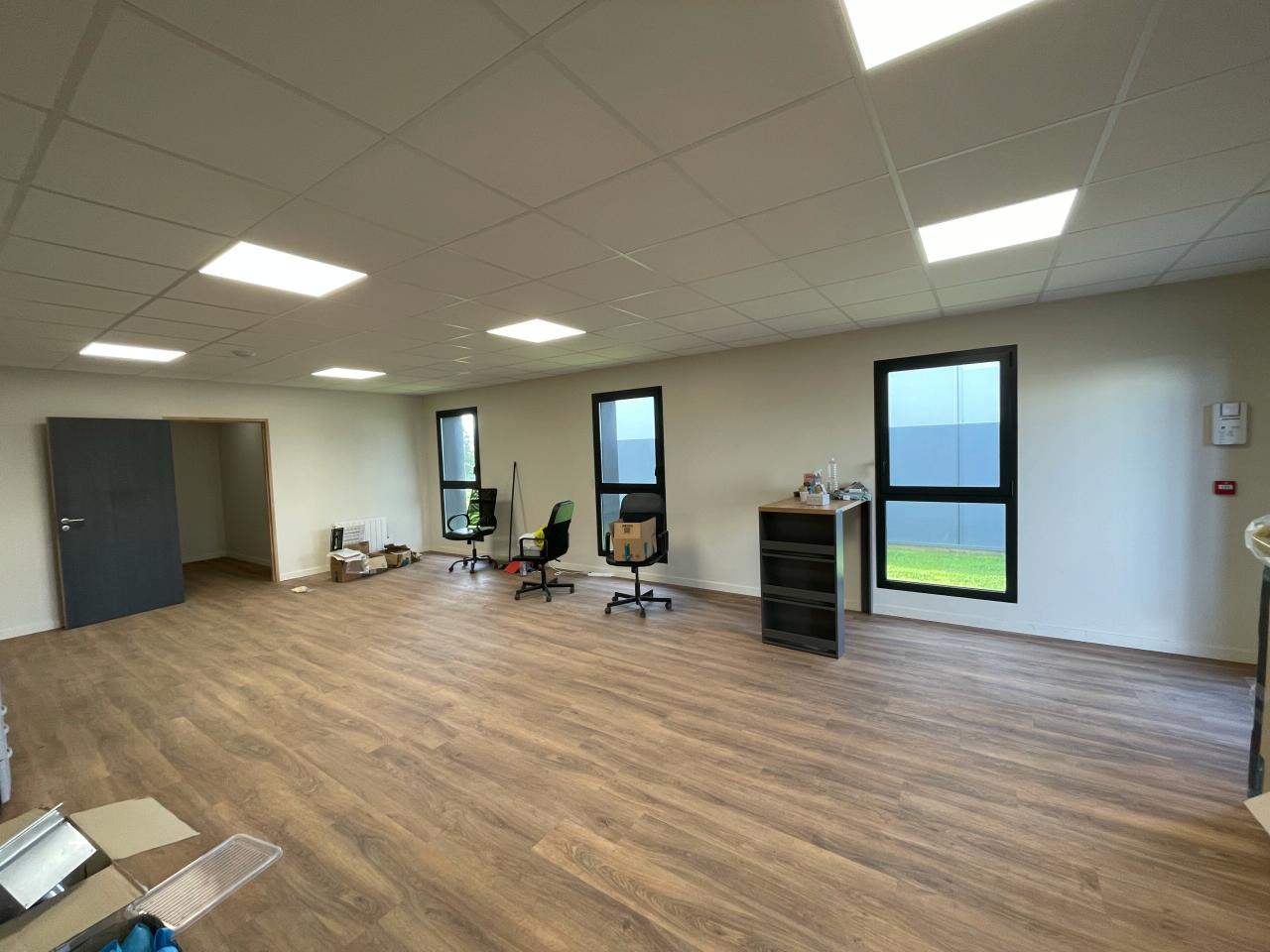 Local d'activité Honguemare-Guenouville 310m² Location local d'activité Honguemare-Guenouville Eure OLACT2531799 7